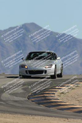 media/Oct-24-2025-Doghouse Garage (Fri) [[783d2ff07a]]/3-Intermediate/Session 3 (Turn 12)/